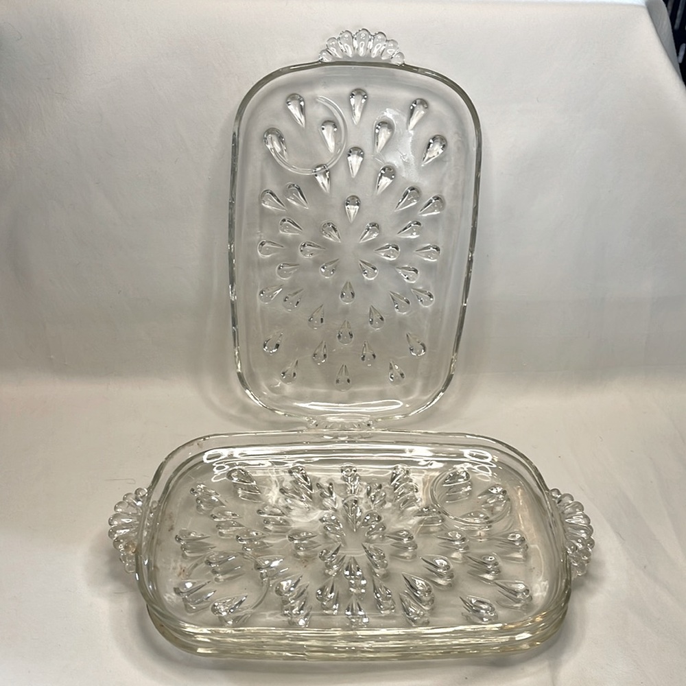 Set of 4  Vintage Hazel Atlas Tear Drop Glass Luncheon Snack Trays with Cups